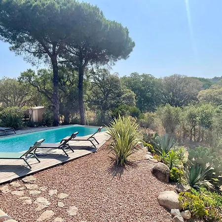 Spacieux à Porto-vecchio Avec Piscine Partagéeb Porto Vecchio