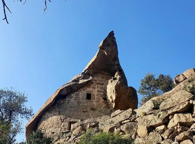 Spacieux A Porto-vecchio Avec Piscine Partageeb *