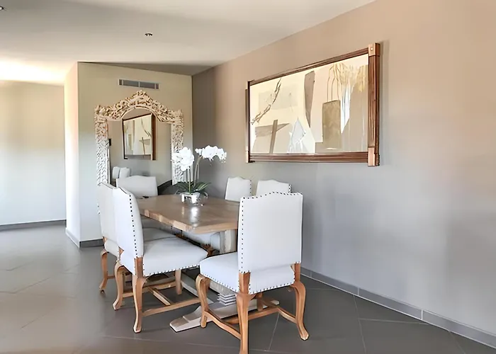 Spacieux A Porto-vecchio Avec Piscine Partageeb *