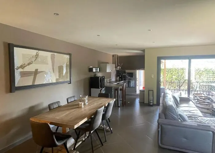 Spacieux A Porto-vecchio Avec Piscine Partageeb *